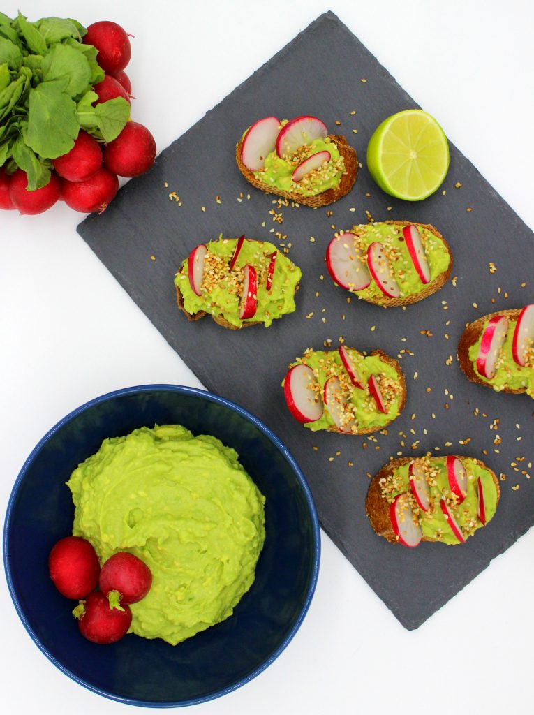 Fingerfood snacks with avocado and radishes