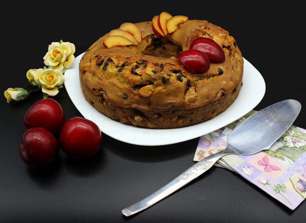 Vegan bundt cake with plums and chocolate chips
