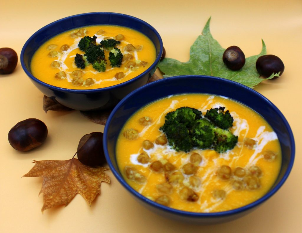 Creamy vegan pumpkin soup